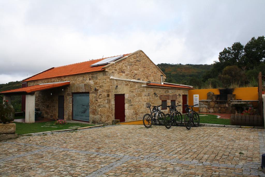 Casa Entre-Palheiros E Casa Do Canastro Montalegre Esterno foto